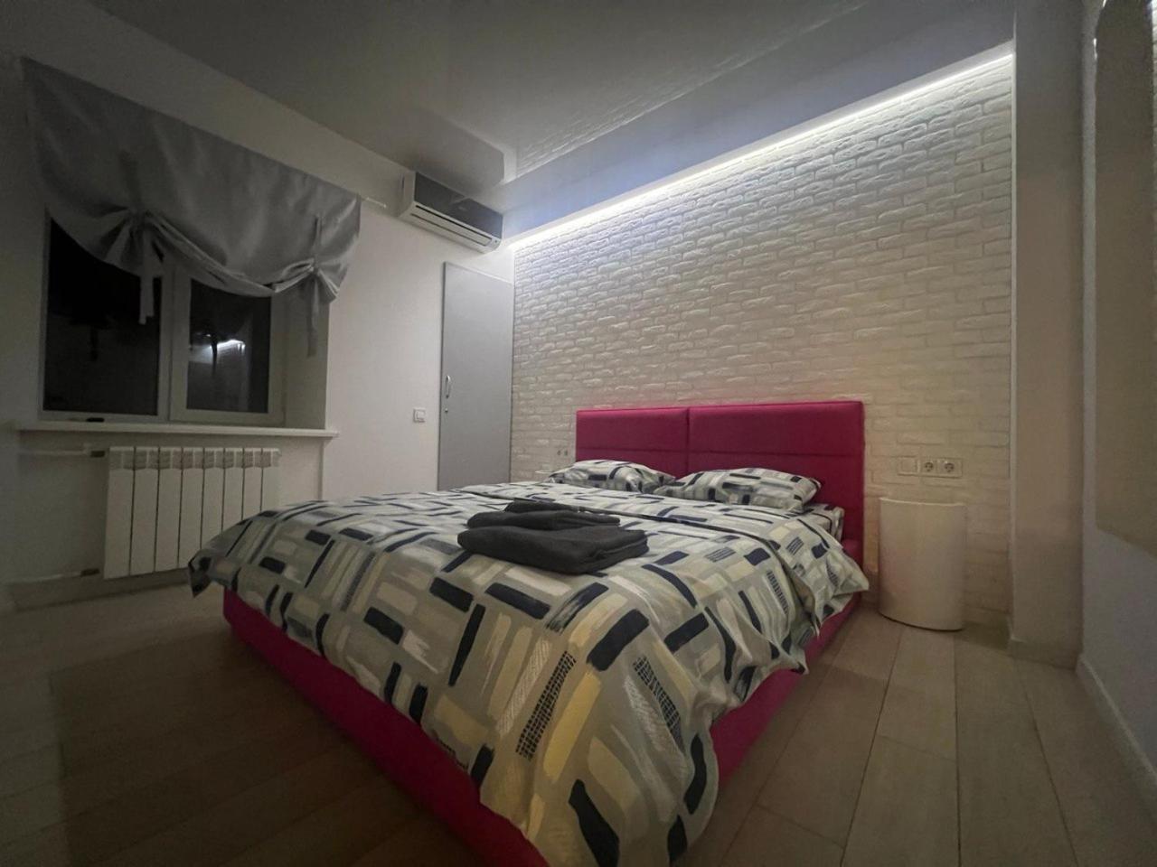 2-Room Luxury Apartment In The Center Киев Экстерьер фото