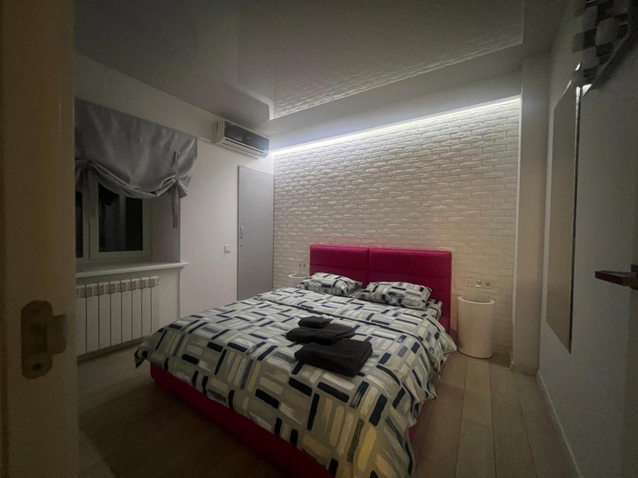 2-Room Luxury Apartment In The Center Киев Экстерьер фото